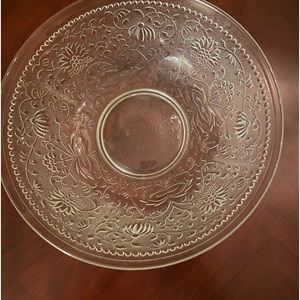 Press Glass Serving Bowl